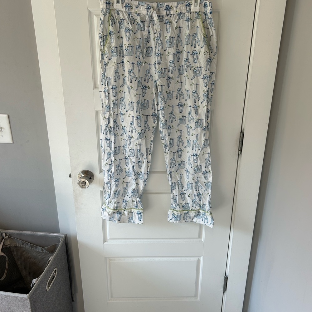 Roller Rabbit Sleepy Sloth Pajama Set - Picture 4 of 5